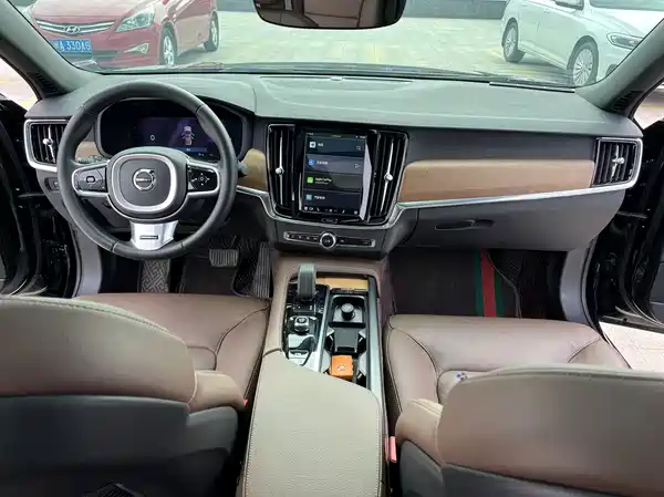 Volvo S90 2022, фото 24