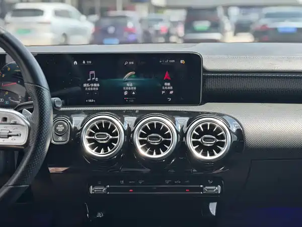 Mercedes-Benz A-Class 2023, фото 10