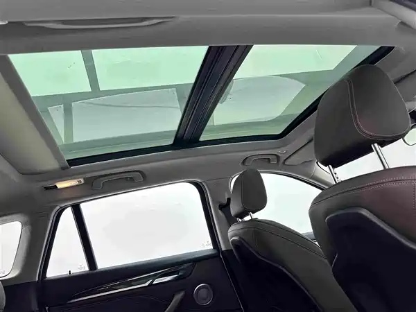 BMW X1 2021, фото 21