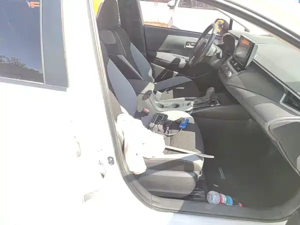 Toyota Corolla 2022, фото 24