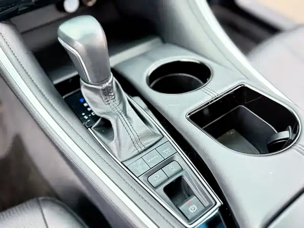 Toyota Avalon 2023, фото 11