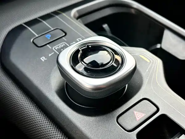 Toyota bZ5 2025, фото 8