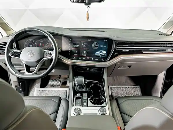 Volkswagen Touareg 2022, фото 14