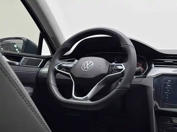 Volkswagen Magotan 2023, фото 12