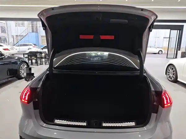 Audi A5L 2025, фото 15