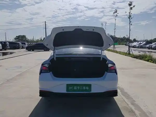 Hyundai Elantra 2022, фото 18