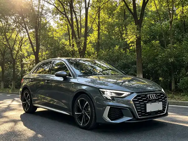Audi A3 2023, фото 3