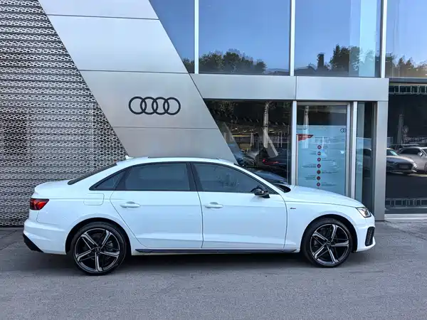 Audi A4L 2024, фото 9