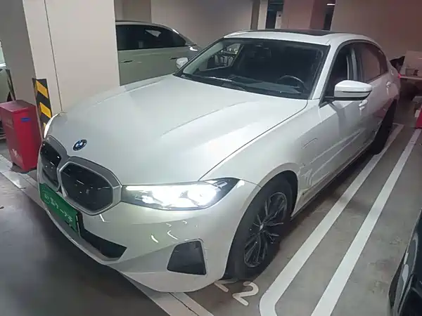 BMW i3 2024