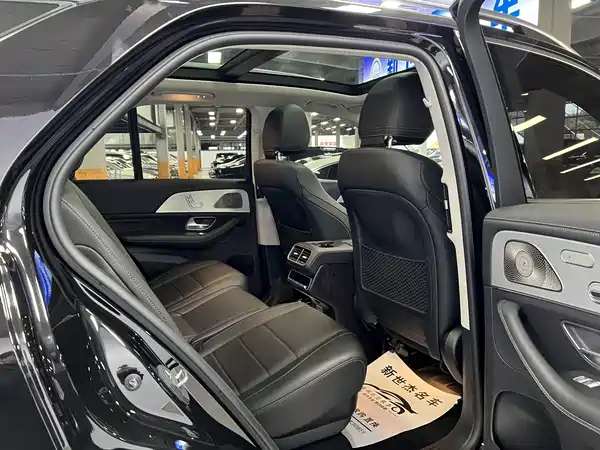 Mercedes-Benz GLE 2024, фото 6