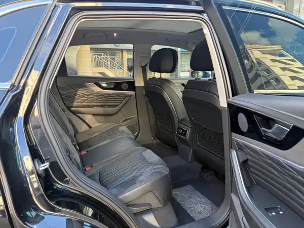 Hongqi HS5 2022, фото 8