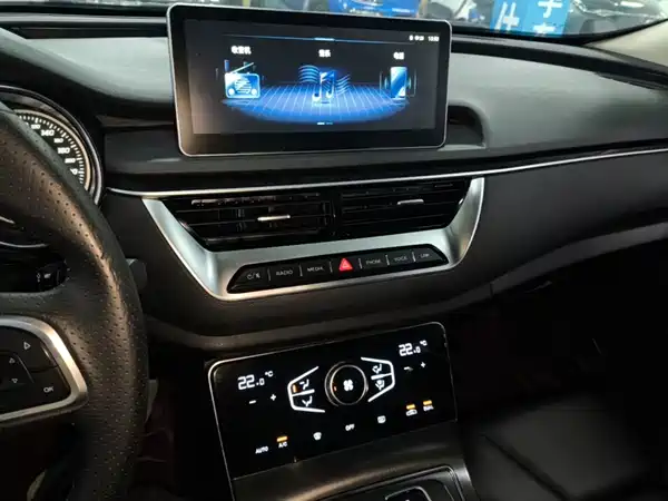 Hongqi H5 2022, фото 12