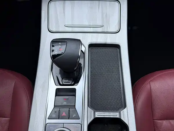 Jetour X70 PLUS 2023, фото 17