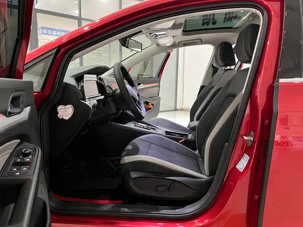 Volkswagen Golf 2021, фото 8