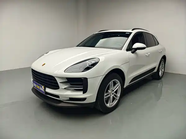 Porsche Macan 2021
