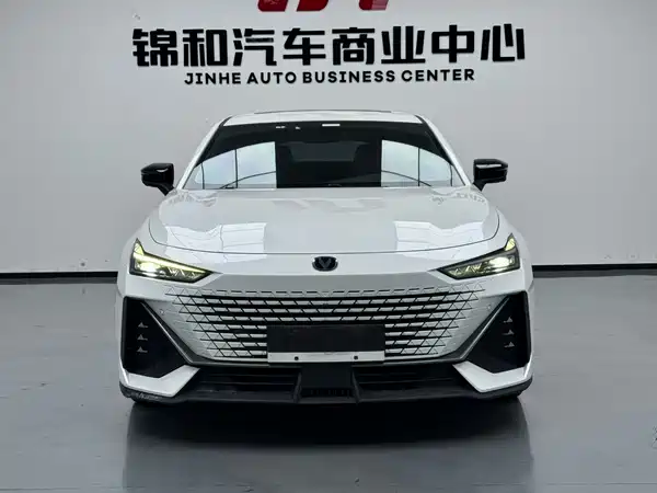 Changan UNI-V 2023, фото 2