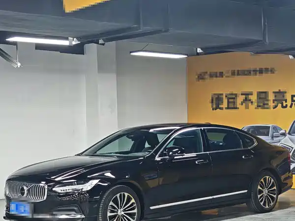 Volvo S90 2022