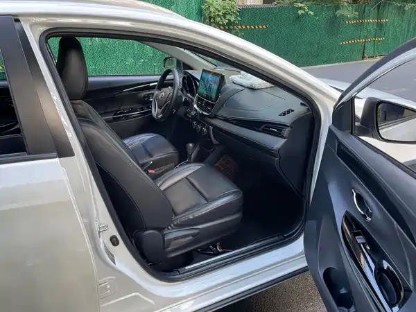 Toyota Yaris 2022, фото 15