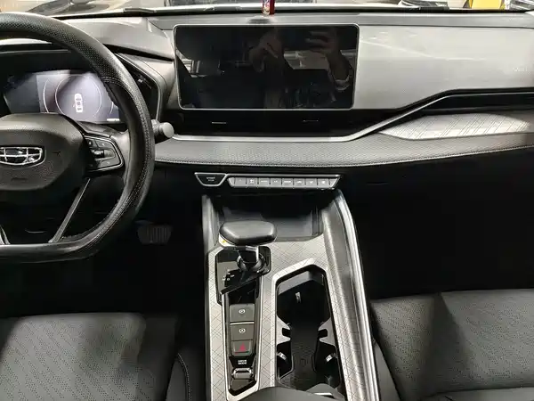 Geely Preface 2021, фото 12