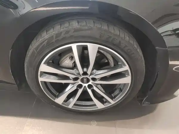 Audi A6L 2023, фото 13