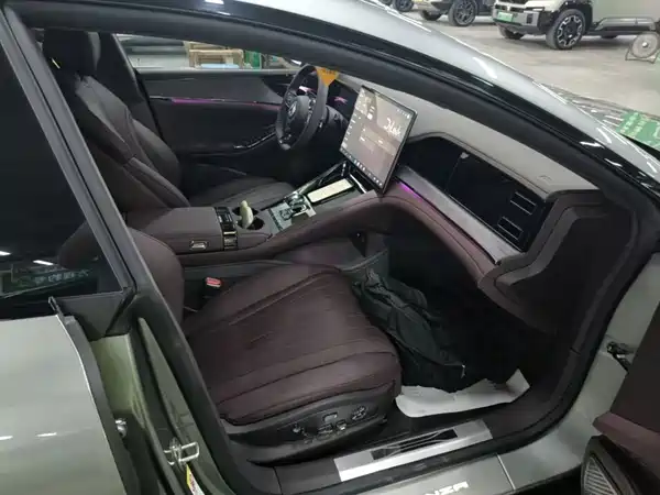 Denza Z9 GT 2024, фото 24