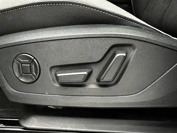 Audi Q3 2022, фото 23
