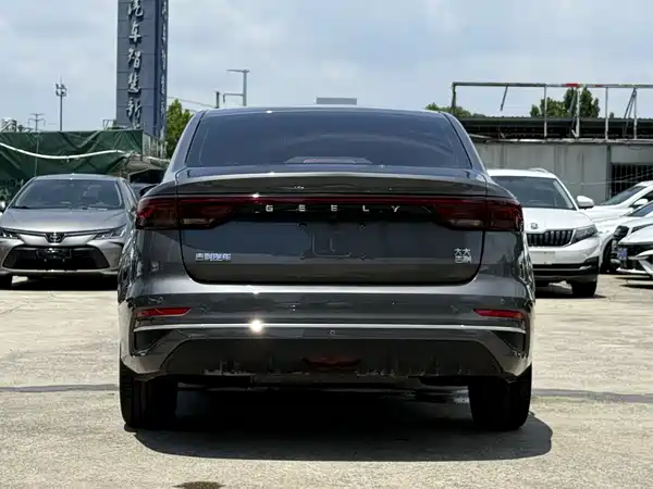 Geely Emgrand 2023, фото 8