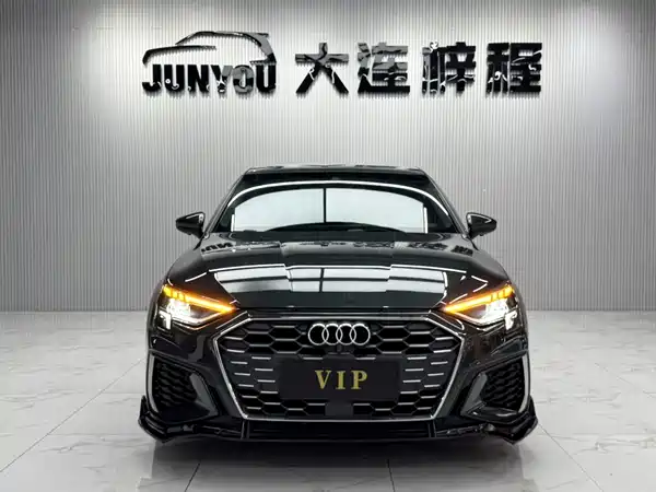 Audi A3 2021, фото 2