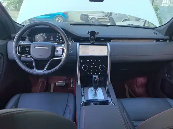 Land Rover Discovery Sport 2022, фото 9