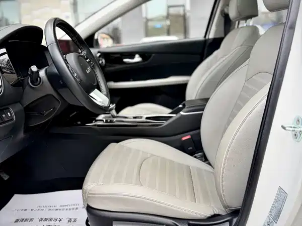 Kia K3 2023, фото 10