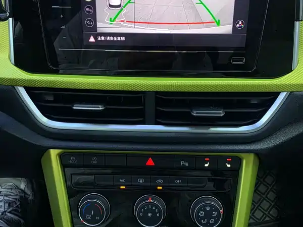 Volkswagen T-ROC 2023, фото 9