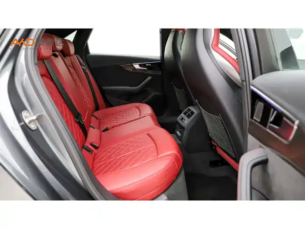 Audi S4 2024, фото 8