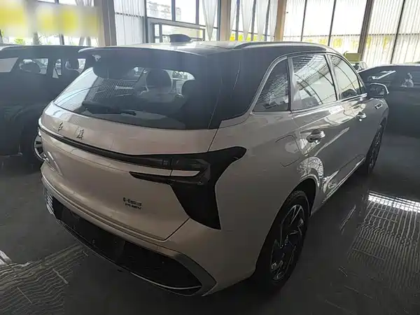 Hongqi HS3 PHEV 2025, фото 7