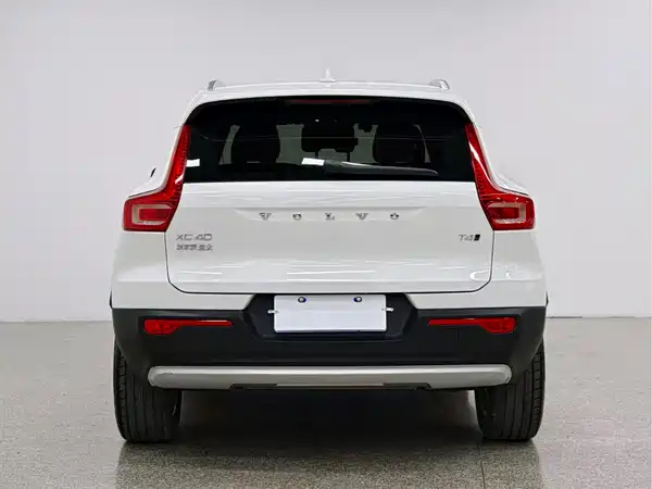 Volvo XC40 2022, фото 7