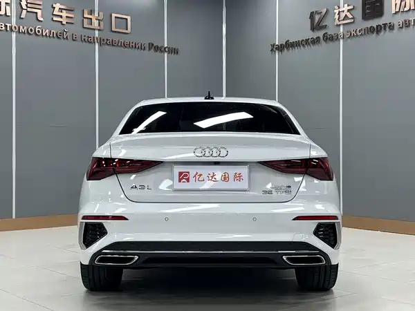 Audi A3 2022, фото 5