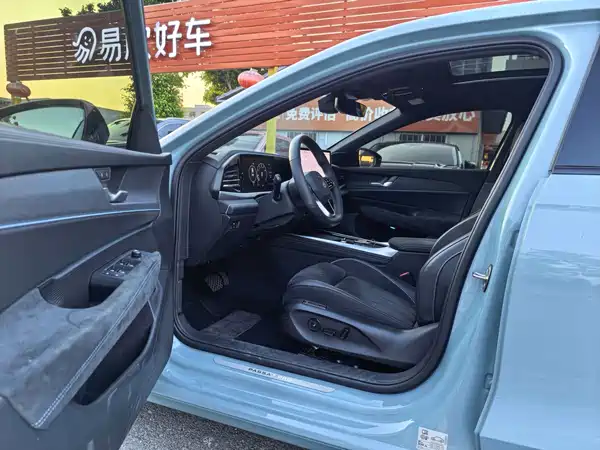 Volkswagen Passat 2025, фото 5