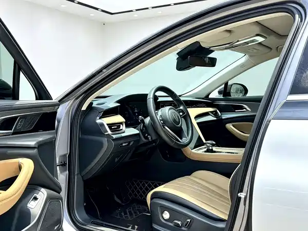 Hongqi H5 2023, фото 6