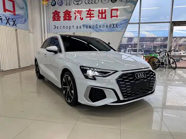 Audi A3 2023, фото 3