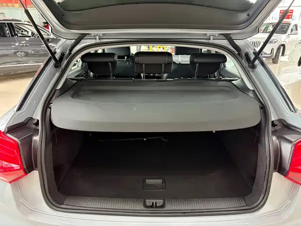 Audi Q2L 2022, фото 12