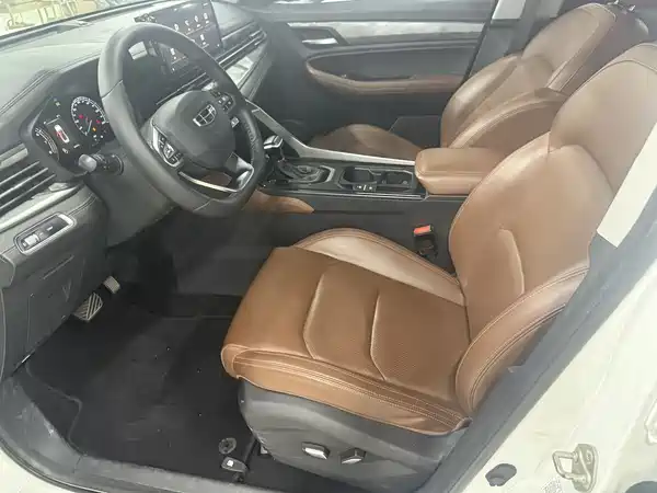 Geely Emgrand X6 2021, фото 9