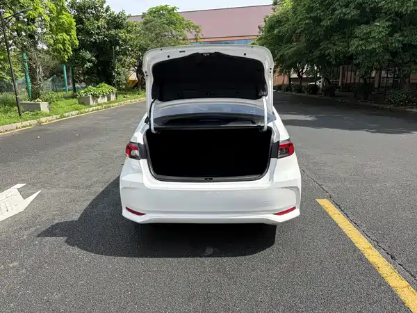 Toyota Allion 2023, фото 14