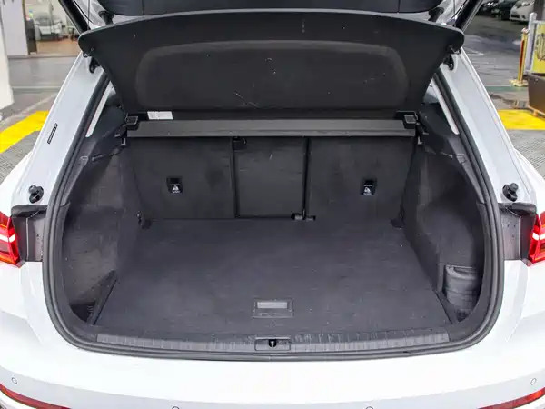 Audi Q3 2022, фото 17