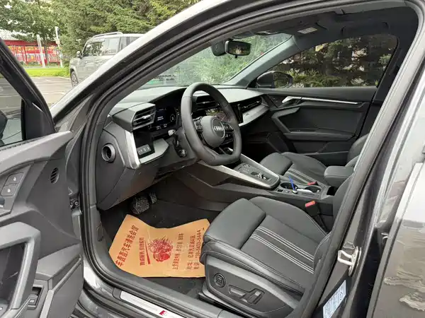 Audi A3 2024, фото 7