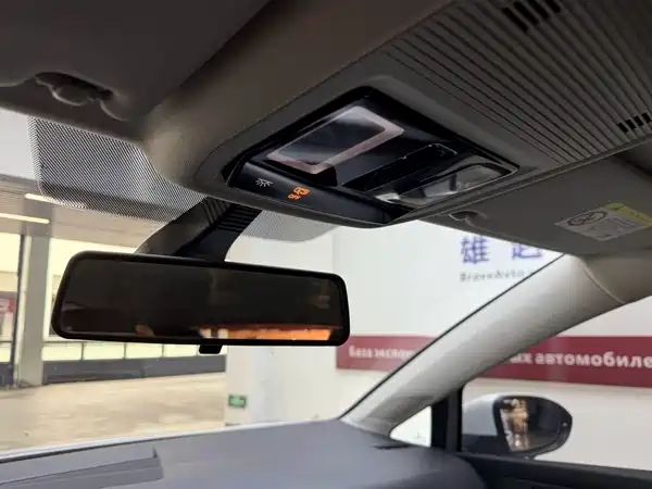 Volkswagen Golf 2023, фото 11