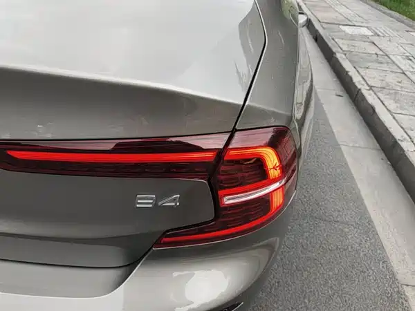 Volvo S60 2022, фото 7