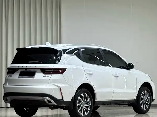 Geely Emgrand X6 2021, фото 6