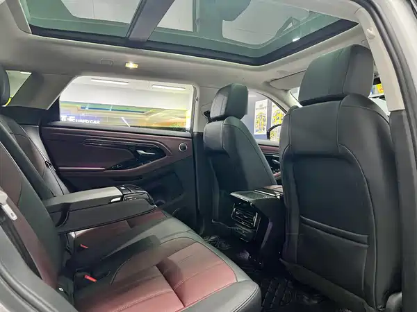 Land Rover Range Rover Evoque 2023, фото 18