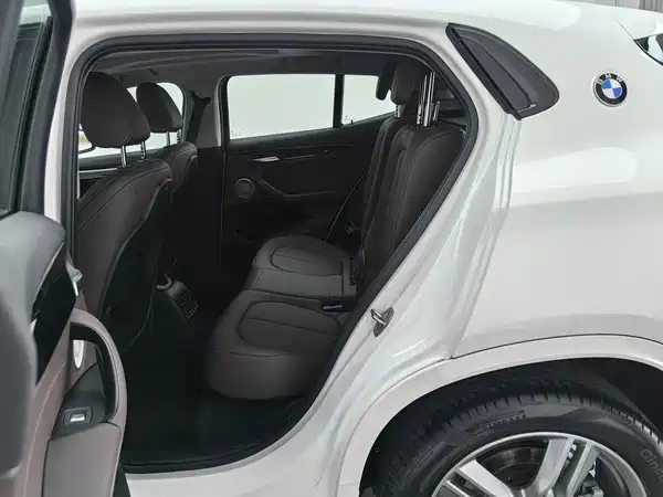 BMW X2 2021, фото 15