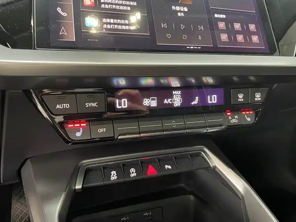 Audi A3 2022, фото 13