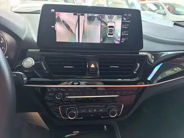 BMW 1 Series 2022, фото 12